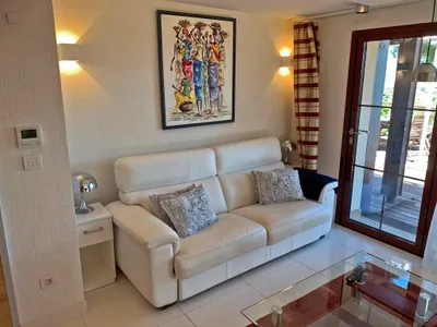 Small Apartment gallery image 3