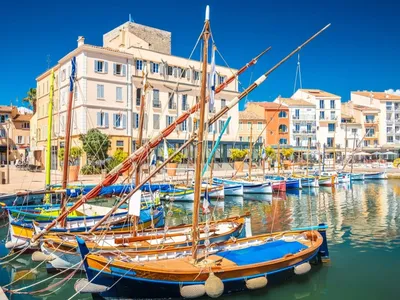 Sanary-sur-Mer harbor